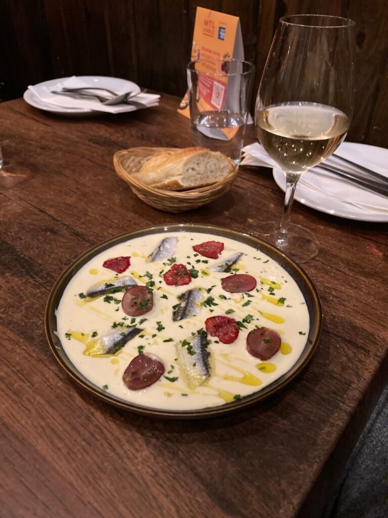 bo-degat-gazpacho-blanco-mtl-a-table-2020