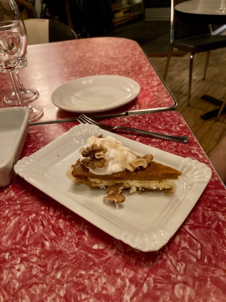 les-cabotins-dessert-apportez-votre-vin-byob-mtl-a-table-2025